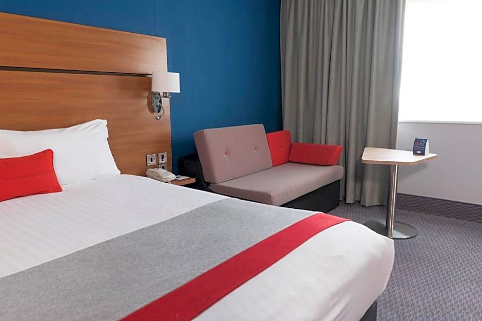 Holiday Inn Express Birmingham Star City By IHG