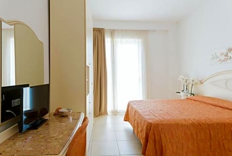 Quadruple Room with Sea View