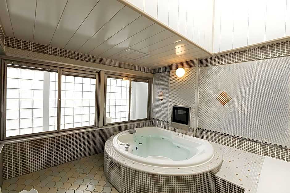 WATER HOTEL Cy (Audlt Only)