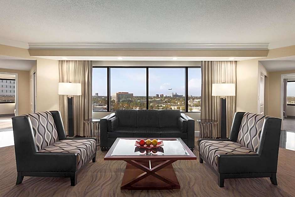 Embassy Suites by Hilton Irvine Orange County Airport