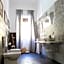 Dimi House
