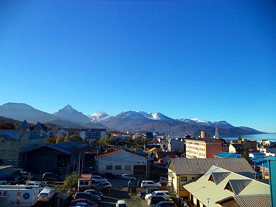 MIL810 Ushuaia Hotel