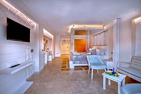 Junior Suite with Private Pool