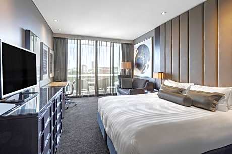 Paddington Deluxe Room with Balcony
