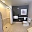 Courtyard by Marriott Long Beach Airport