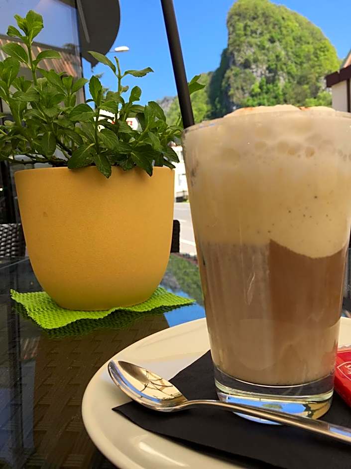 Hotel Café Schatz
