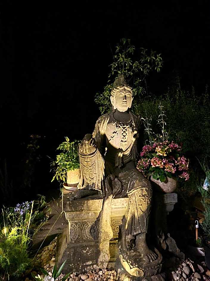 Seminarhaus Arya Maitreya