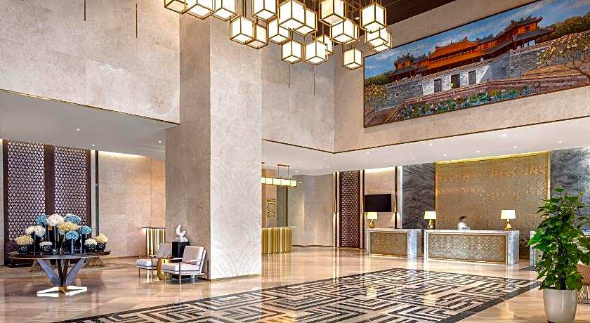 Vinpearl Hotel Hue