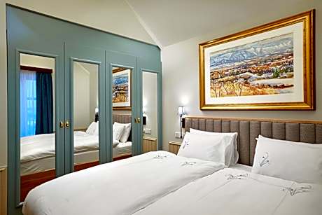 Superior King Suite