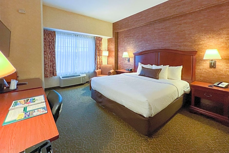 Maine Evergreen Hotel, Ascend Hotel Collection