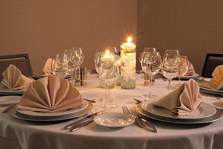 Holiday Inn Charlotte Airport By IHG