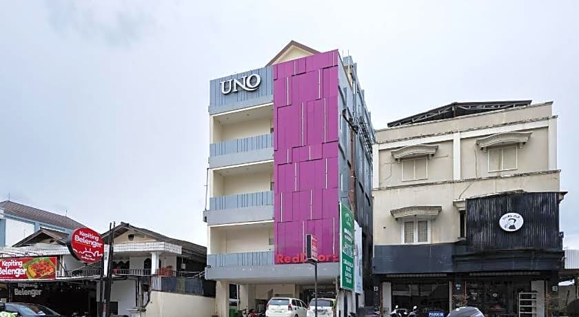 RedDoorz plus @ UNO Jalan Merak Samarinda