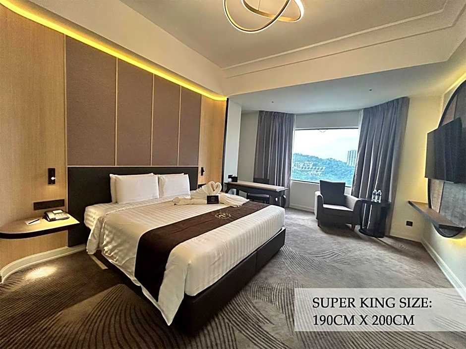 Photo 1 of 5 of Executive 1 King Bed