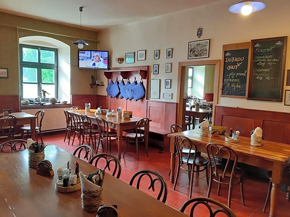 Penzion a restaurace U Hájků