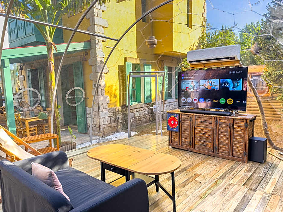 Banana Alaçatı Food & Stay - Adults Only