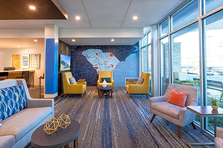 Holiday Inn Express & Suites Greenwood North By IHG