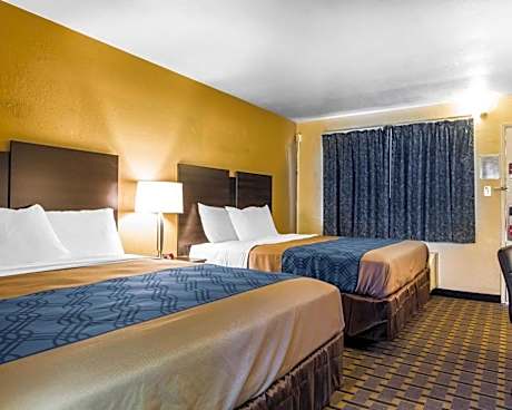 Double Room with Two Double Beds - Smoking