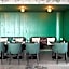 Moxy by Marriott Cologne Bonn Airport