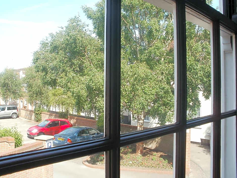 Alma Inn & Dining Rooms