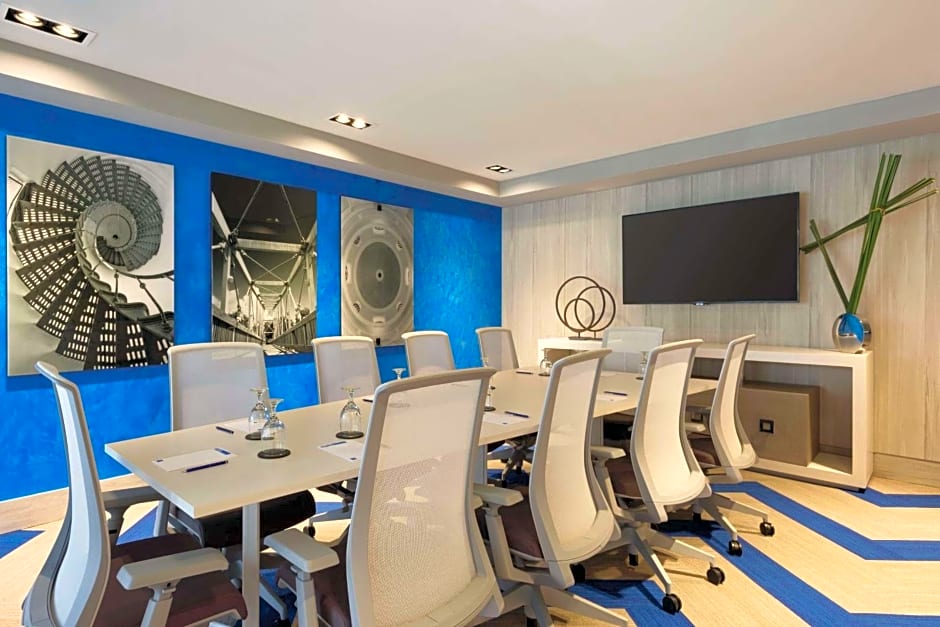 TRYP by Wyndham Isla Verde