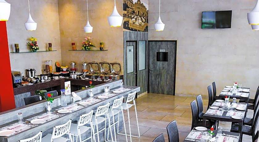 7 Apple Hotel, Vadodara