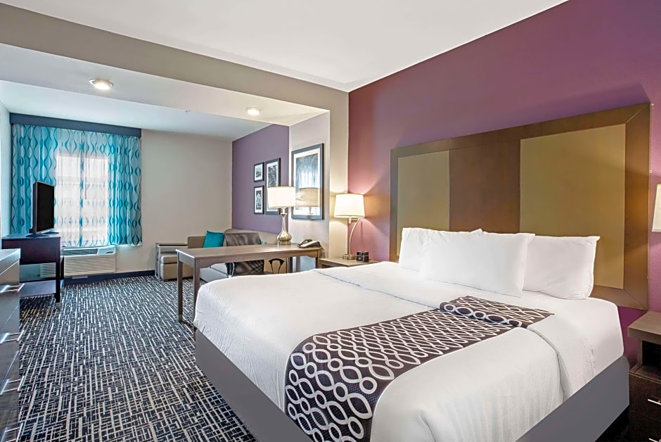 Photo 1 of 2 of Executive 1 King Bed Suite