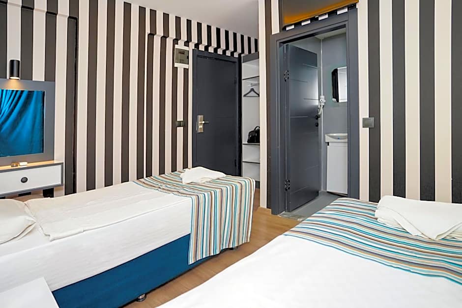 Miss Cleopatra Hotel