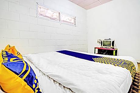 SPOT ON Room without Air Conditioning