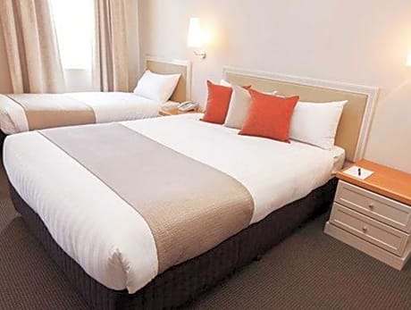 Queen with 2 Queen Beds - Non-Smoking