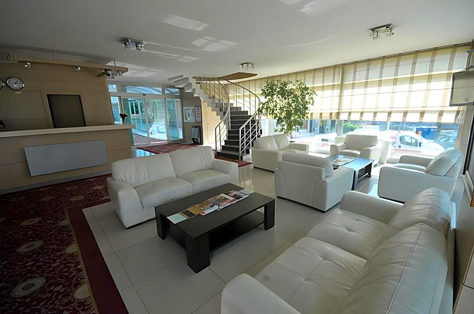 Rhiss Hotels Maltepe