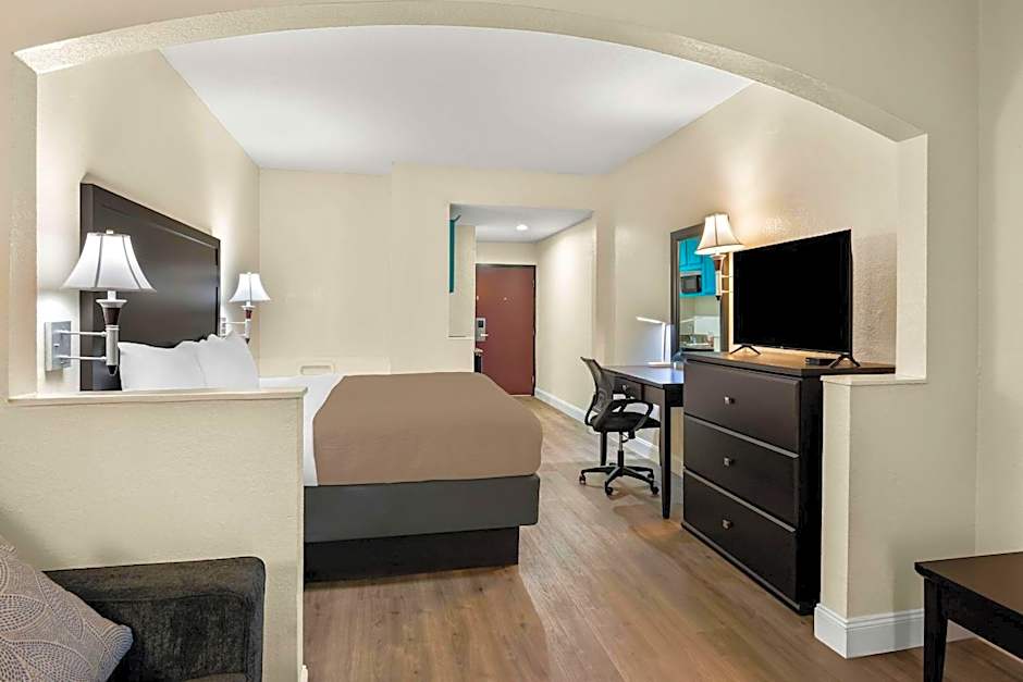 Quality Inn & Suites Lafayette