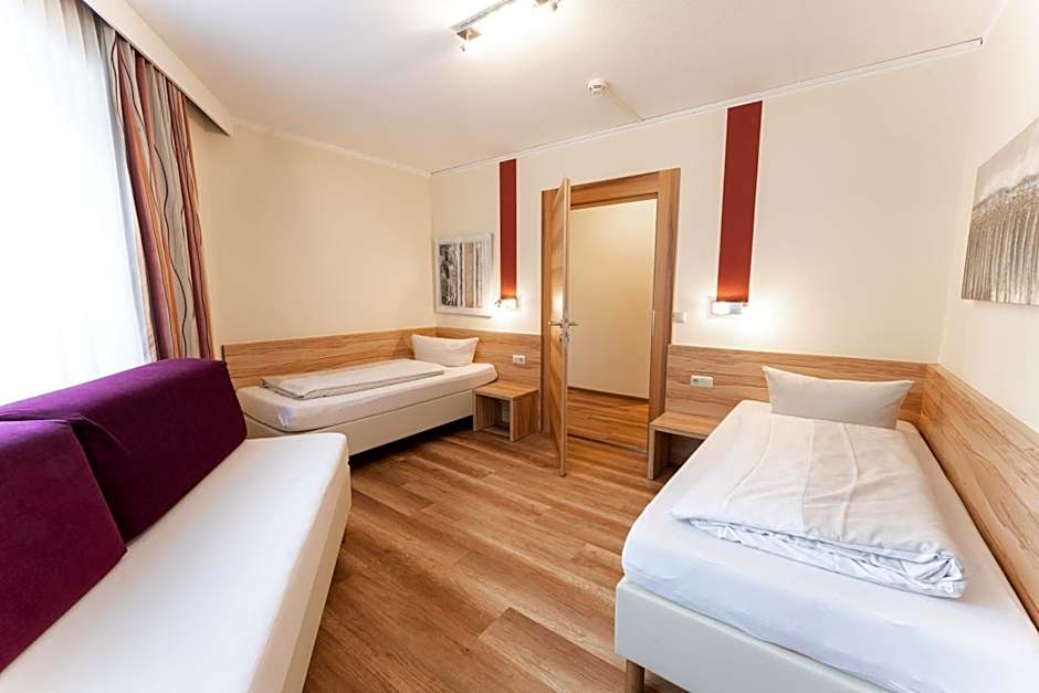 Aparthotel Dorfplatzl Garni