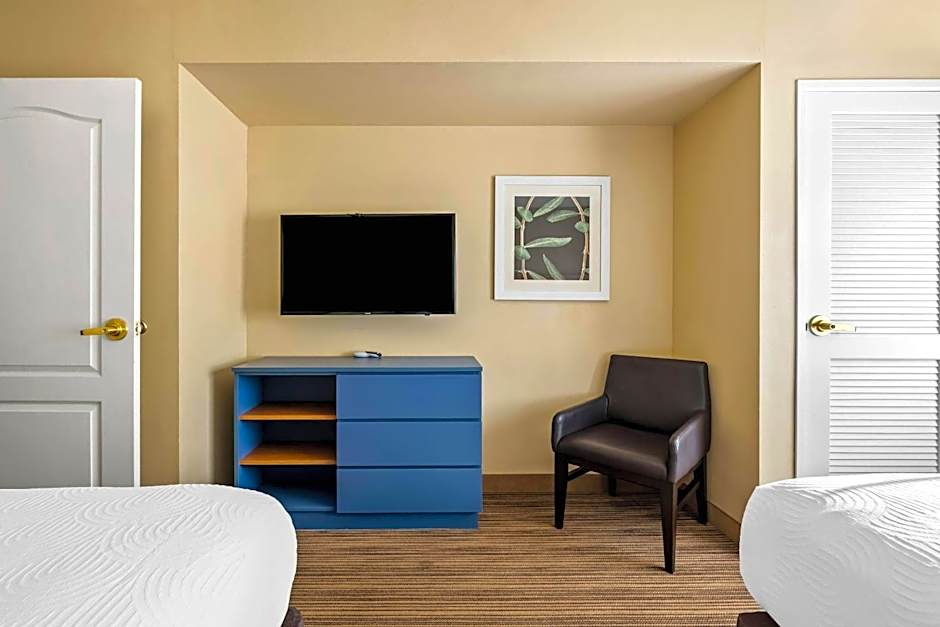 Country Inn & Suites by Radisson, Red Wing, MN