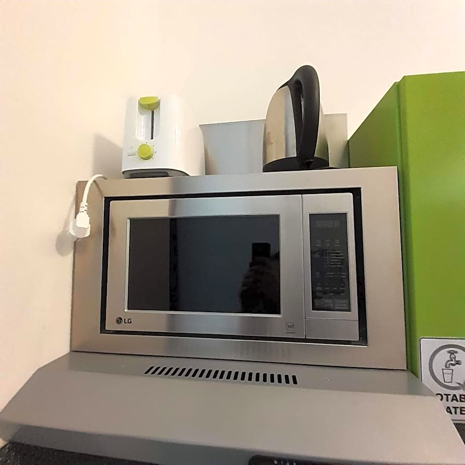 Amber Gardenview Studios Downtown