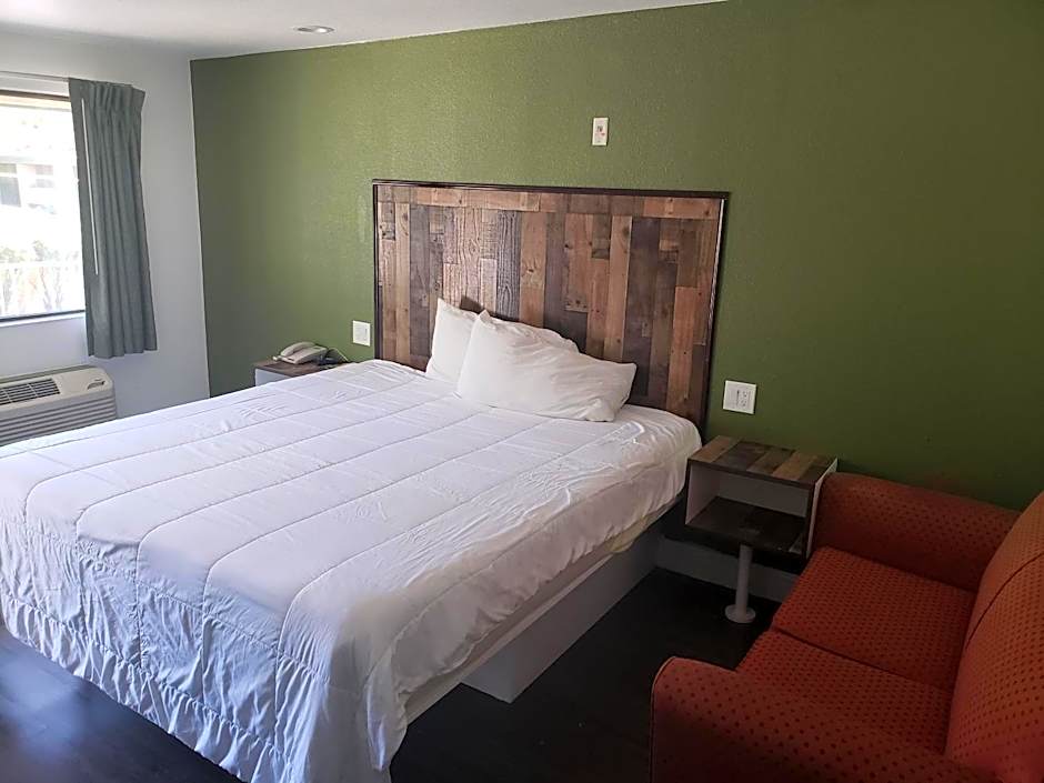 University Inn Fresno