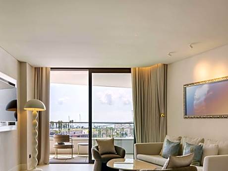 Apartment - Euphoria