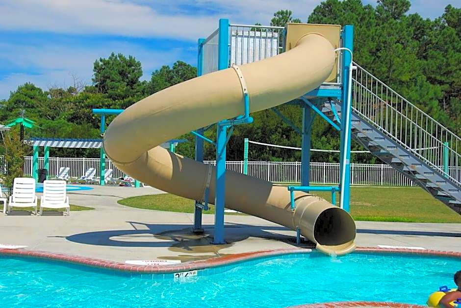 Cambridge Reserve at Bermuda Bay by KEES Vacations