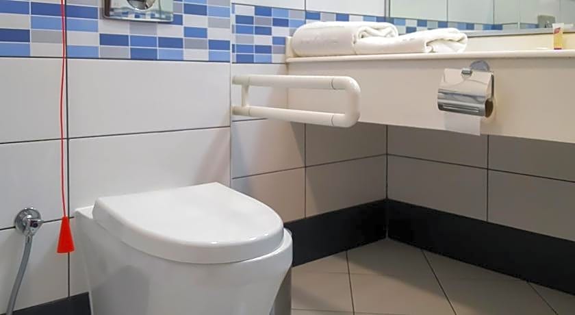 TIME Express Hotel Al Khan