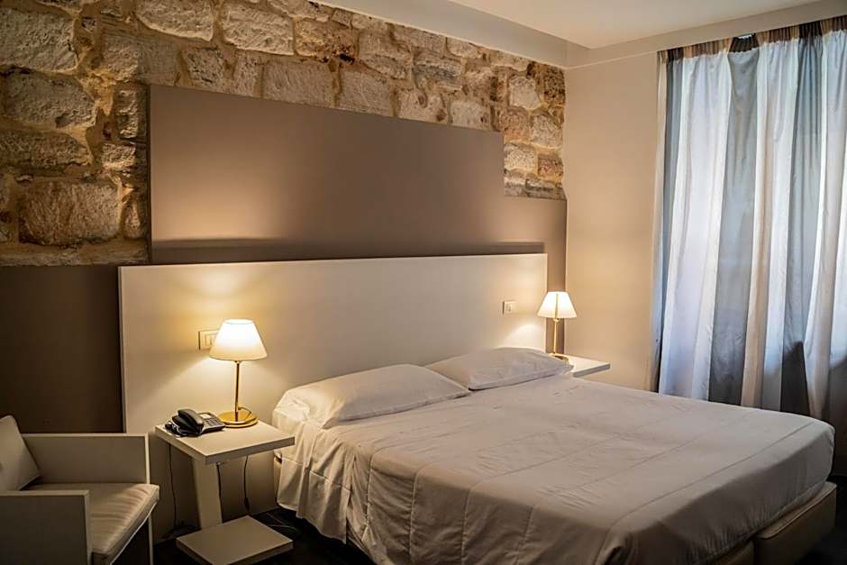 Hotel Mediterraneo