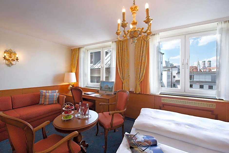 Hotel Torbraeu