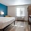 WoodSpring Suites Portland Vancouver