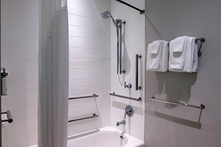 Holiday Inn Express Troy By IHG