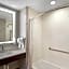 Best Western Plus Bay City Inn & Suites