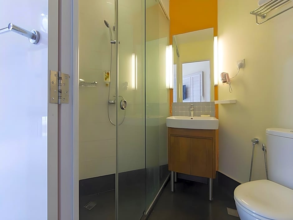 iStay Hotel