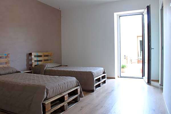 Amico Country House