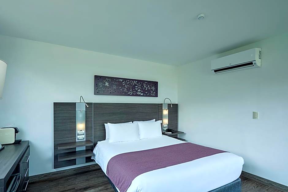 Hotel bh El Poblado