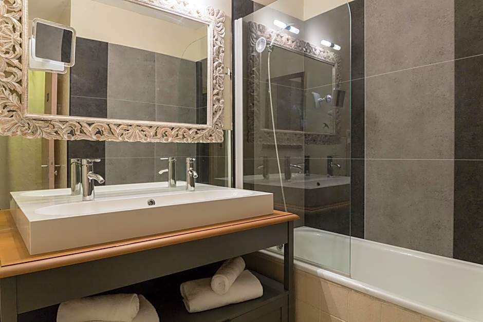 Logis Hotel Medieval, Montelimar Nord