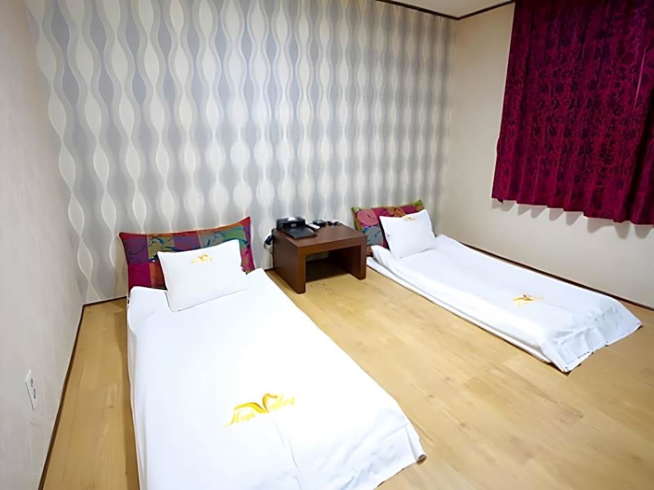 Goodstay Highvalley Hotel