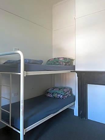Bed in 6-Bed Mixed Dormitory Room (18-45 age only)