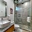 Great Design 1BR Condo - Rooftop pool